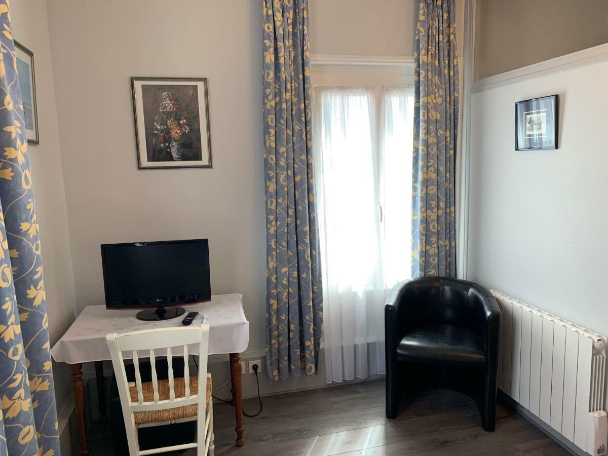 Le Celtic Hotel Villers-sur-Mer Esterno foto